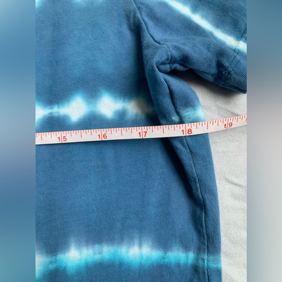 Natural Reflections Tie dye blue & white fitted V neck stretch T- shirt, LARGE - Picture 6 of 7